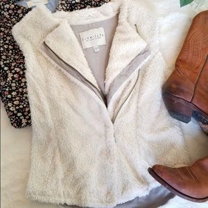 Live Life by Sanctuary Faux Fur Vest